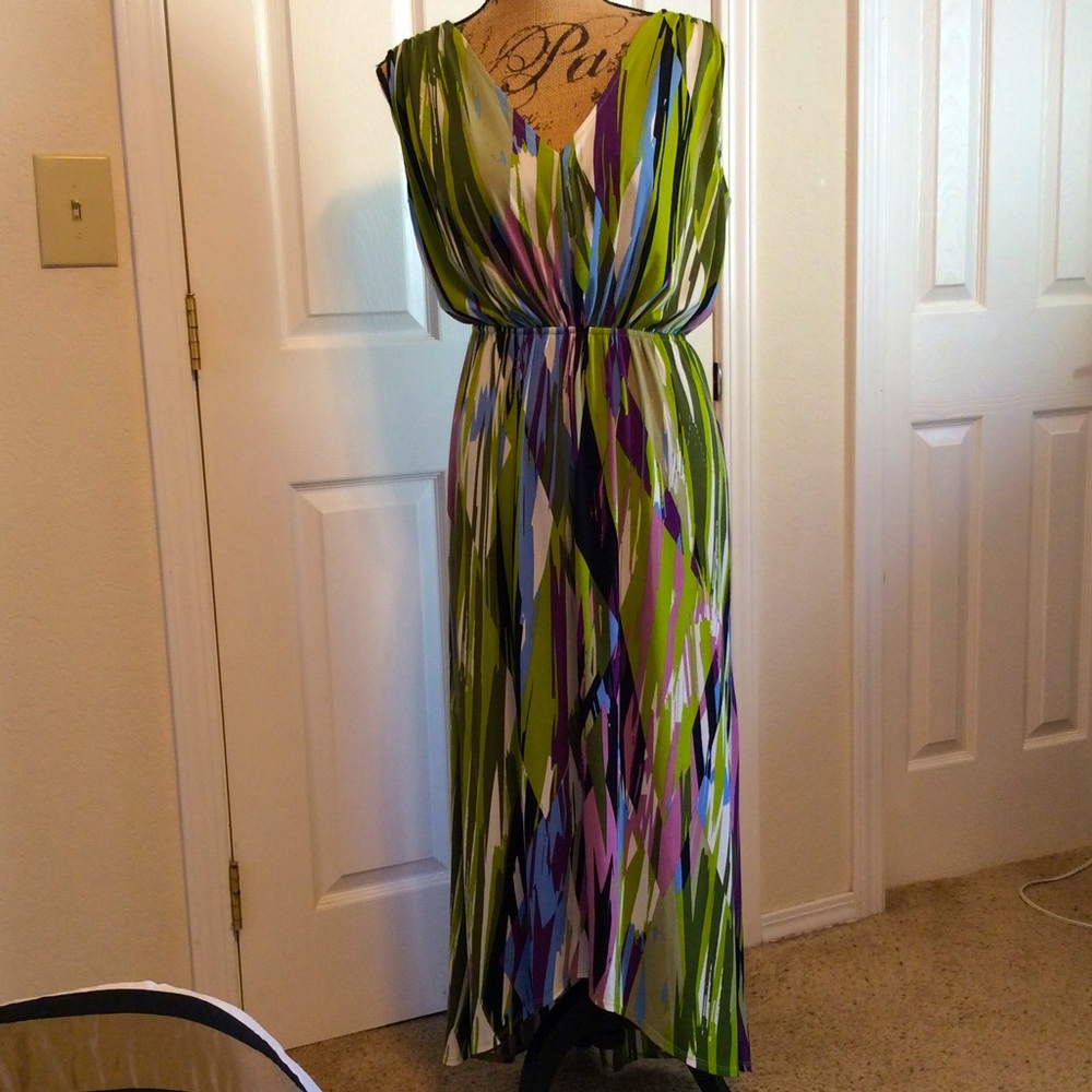 Vintage London Style Y2K abstract print stretchy hi-low v-neck maxi dress 4